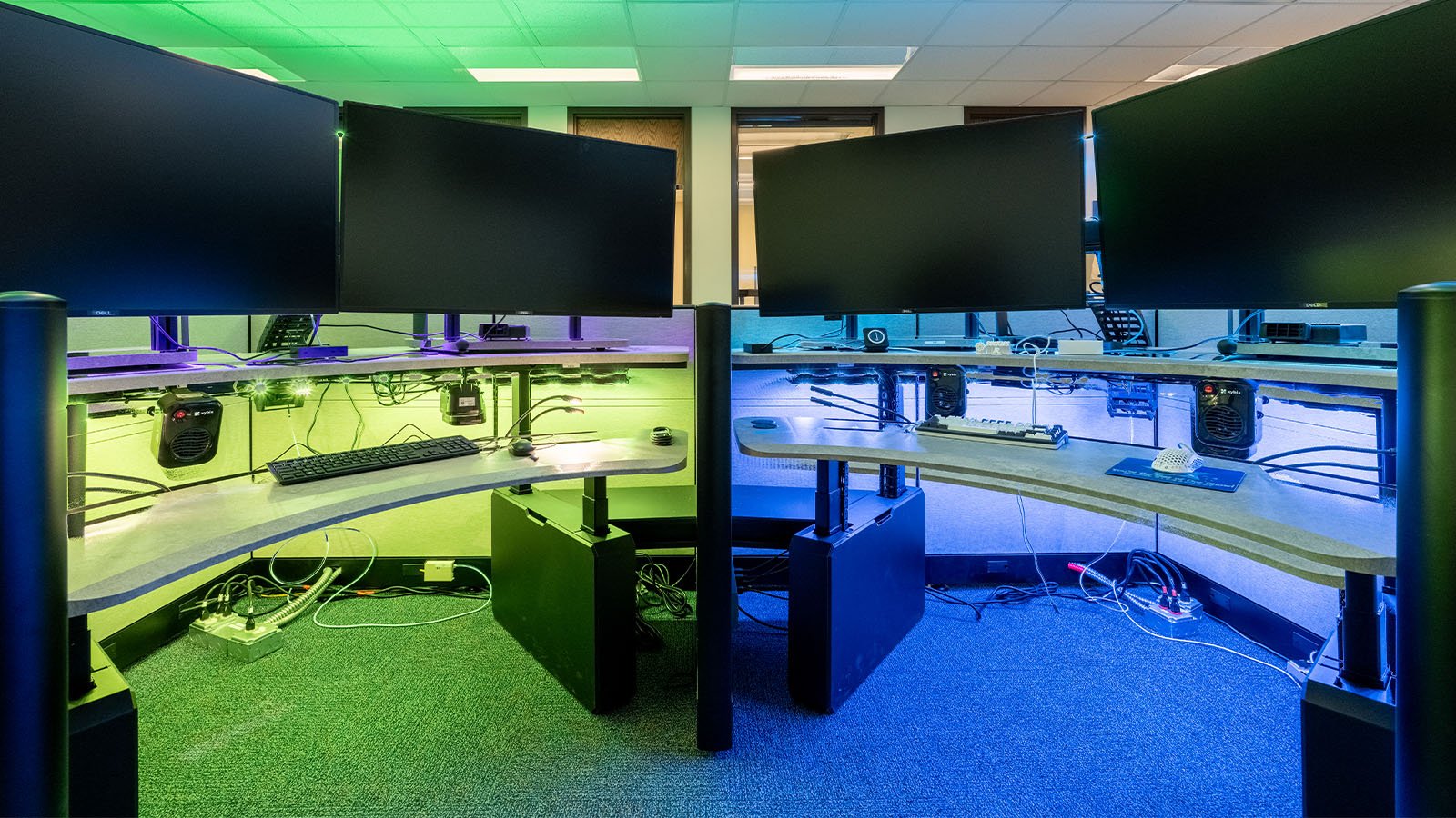 Amaren Control Room Photo 4